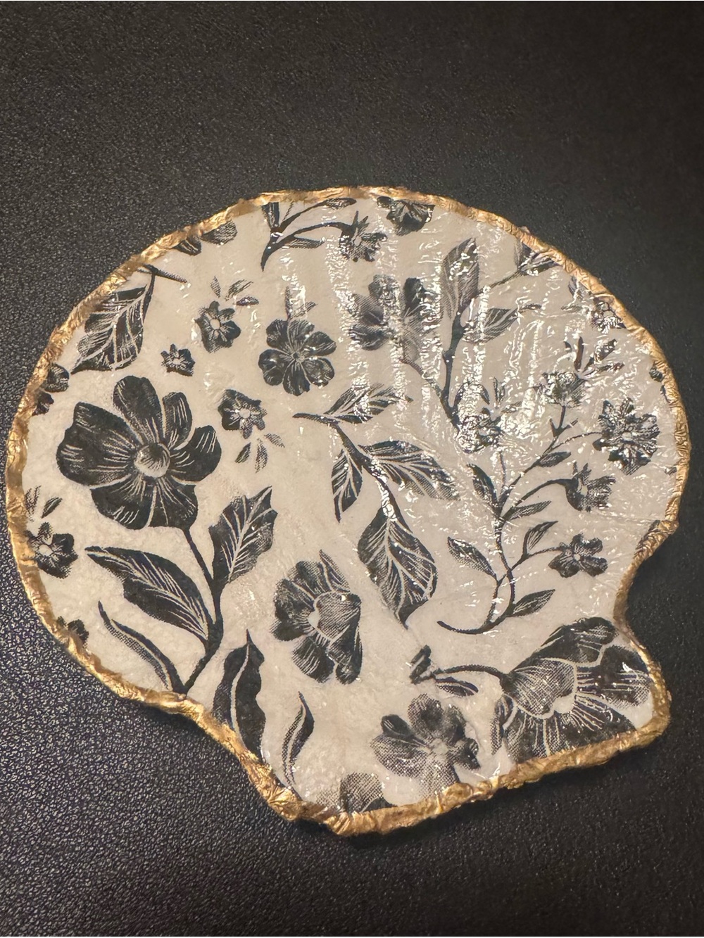 Painted Shells - Picture 2 of 7